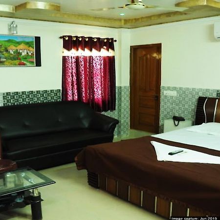 Khammam Hotel Manorama Inn المظهر الخارجي الصورة